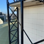 Staalconstructie op dak